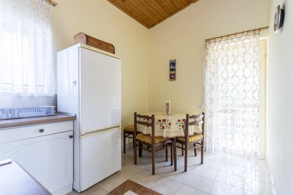 Apartment Srecko Vinisce Luaran gambar